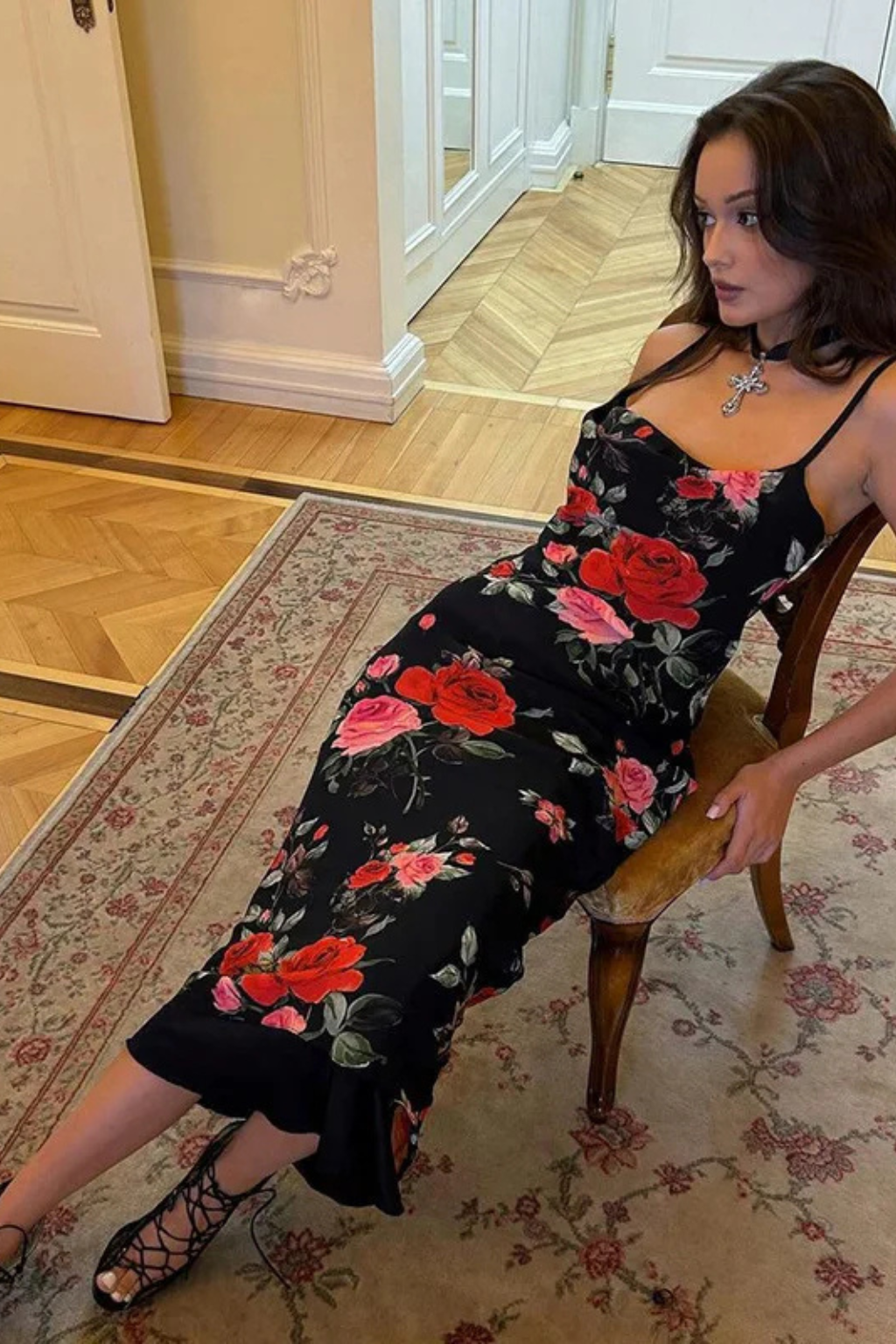 Elara Damen Maxikleid – Floral & Spaghettiträger Sommer Elegant