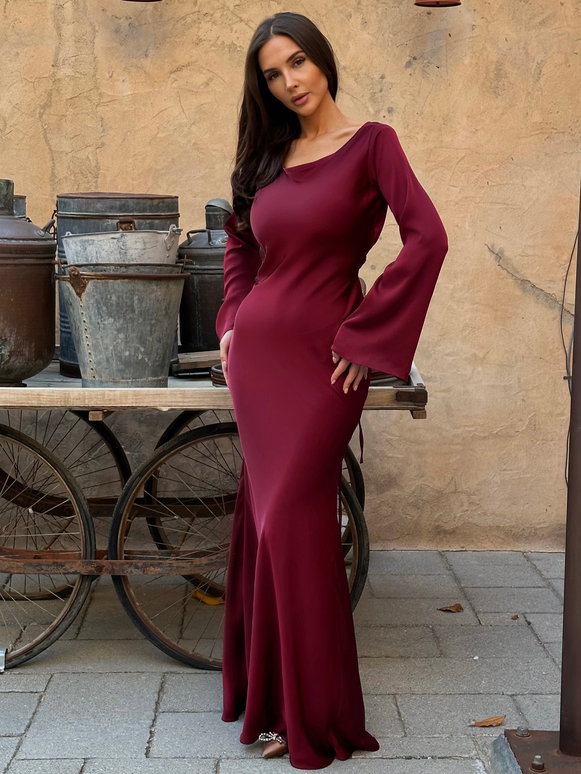 Damen Elegantes Langarm-Maxikleid mit Satin-Look
