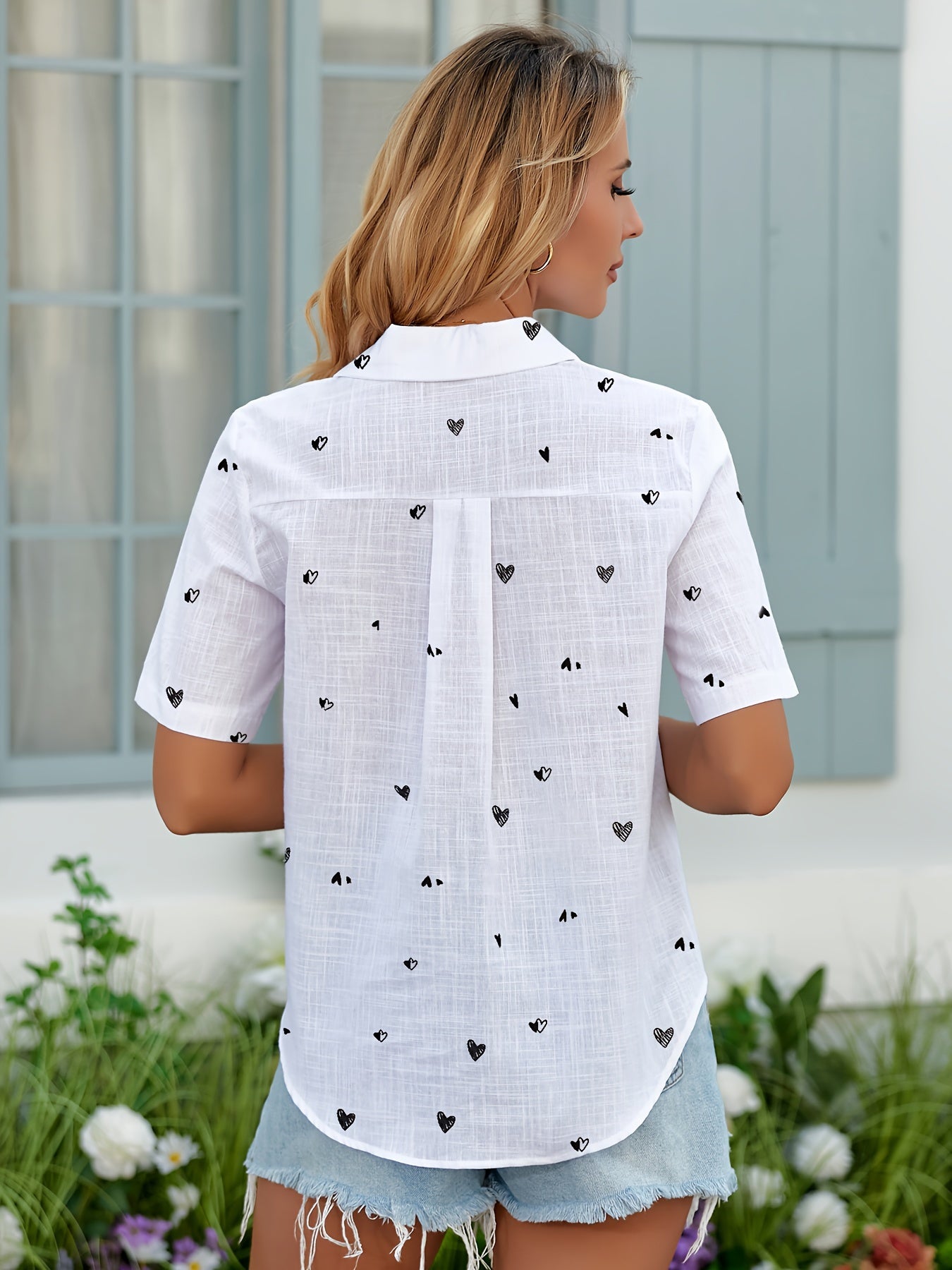 Damen Sommer Bluse mit Herzprint und Reverskragen