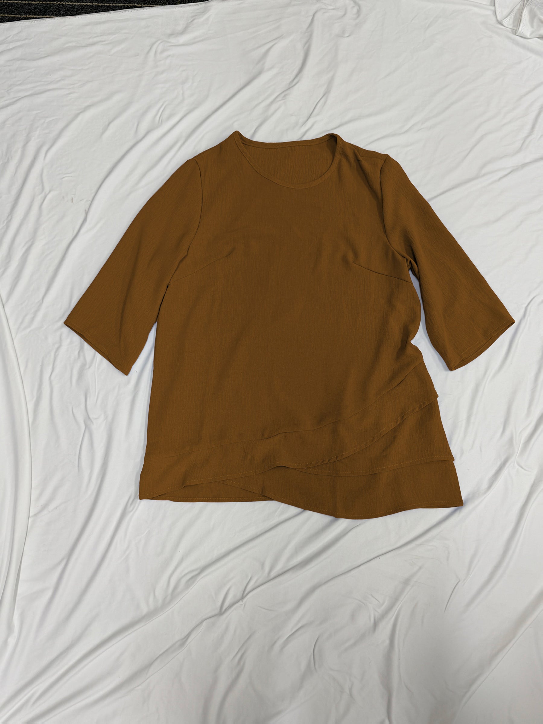 Damen Shirt – Rundhals Patchwork & Lässig