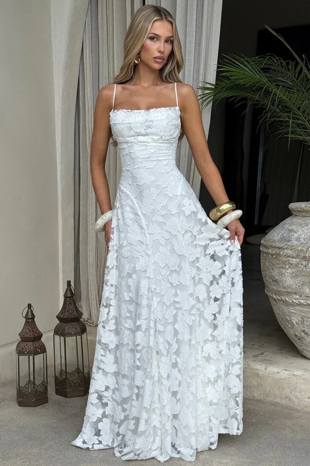 Rose Damen Maxikleid – Spaghettiträger & Rückenfrei mit Schnürung Floral Elegant