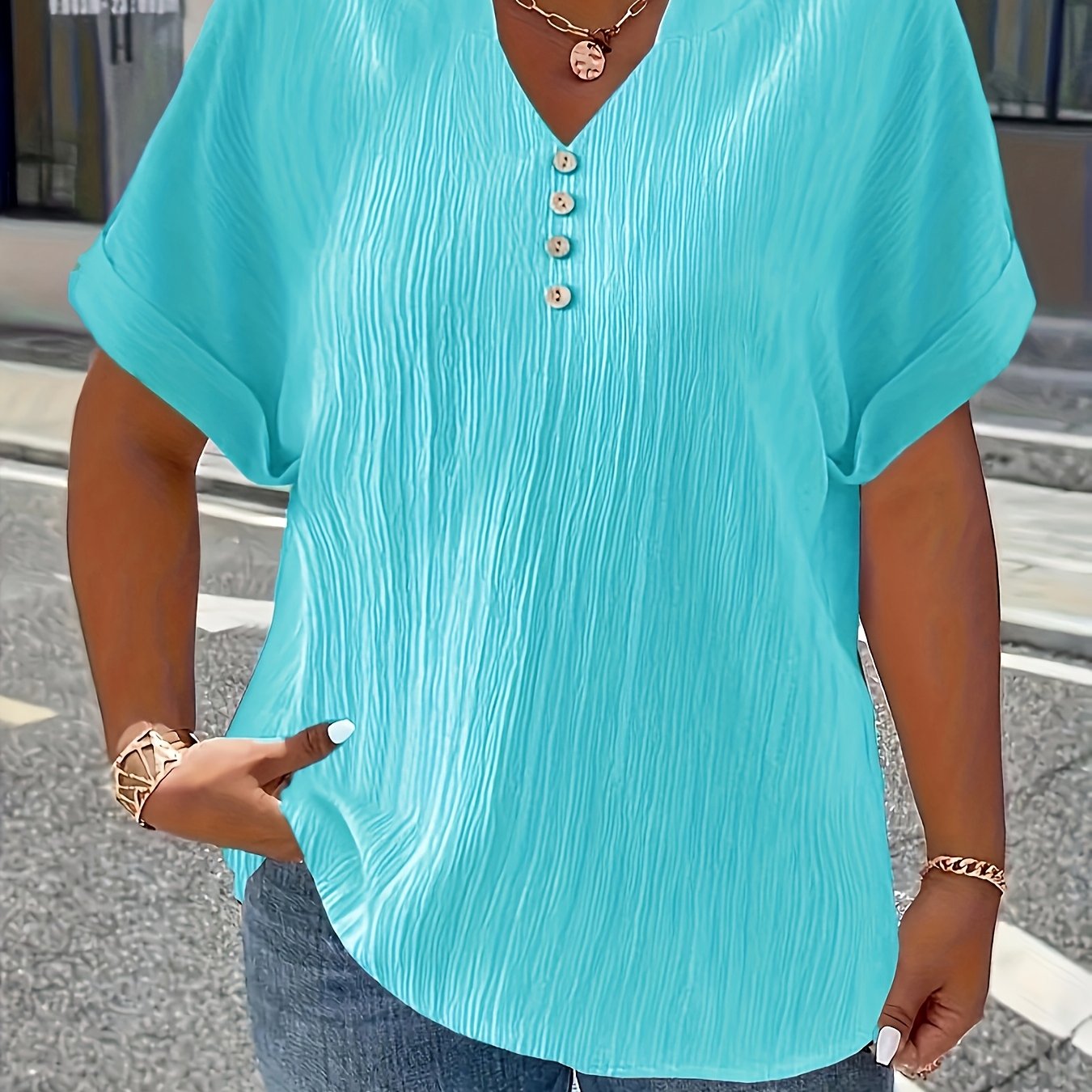 Damen Plus Size T-Shirt – Elegant Kurzarm mit Knopfleiste