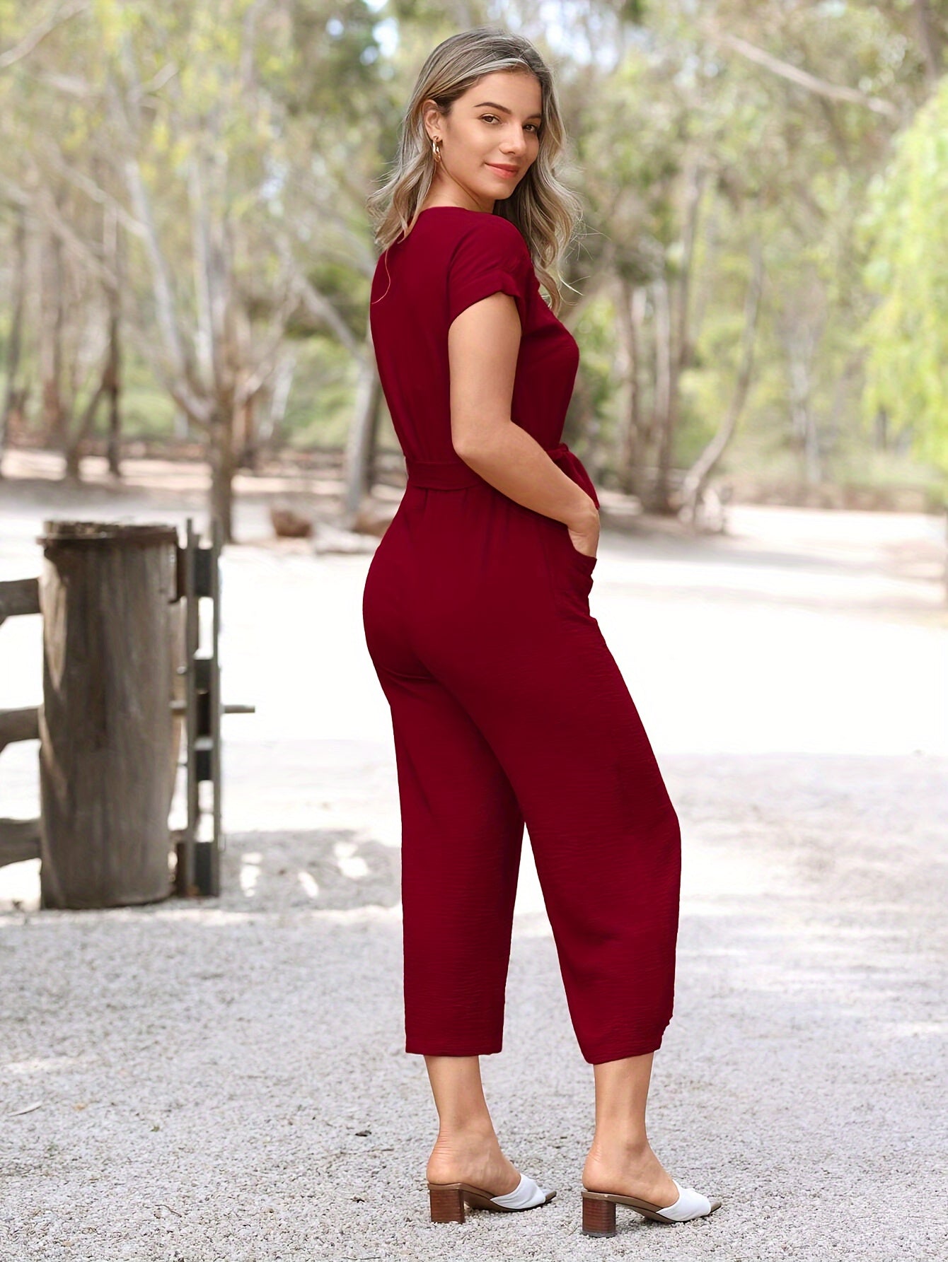 Damen Eleganter Jumpsuit mit Knopfleiste