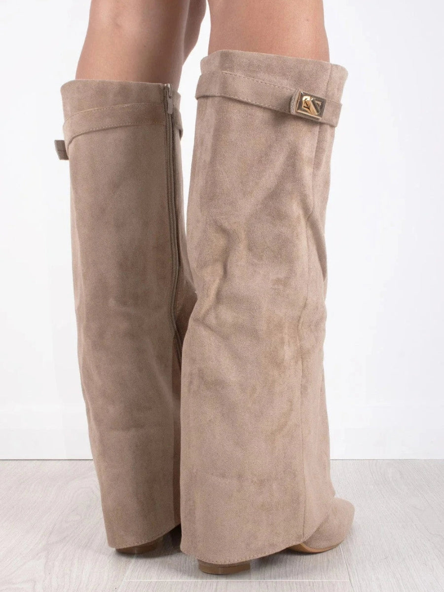 Evy Damenstiefel – Suede & Goldene Details Elegant