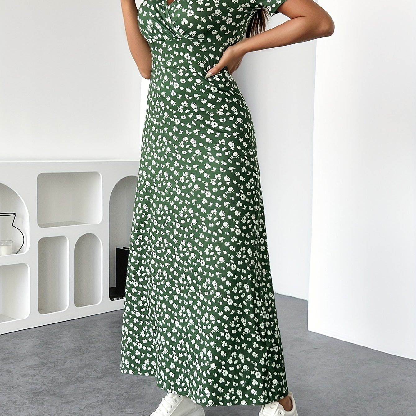 Damen Sommerkleid – Floral V-Ausschnitt & Locker Elegant