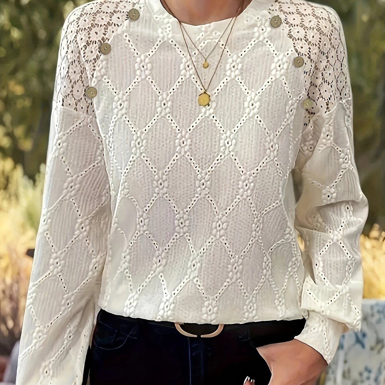 Damen T-Shirt – Jacquard Spitze & Rundhals Elegant