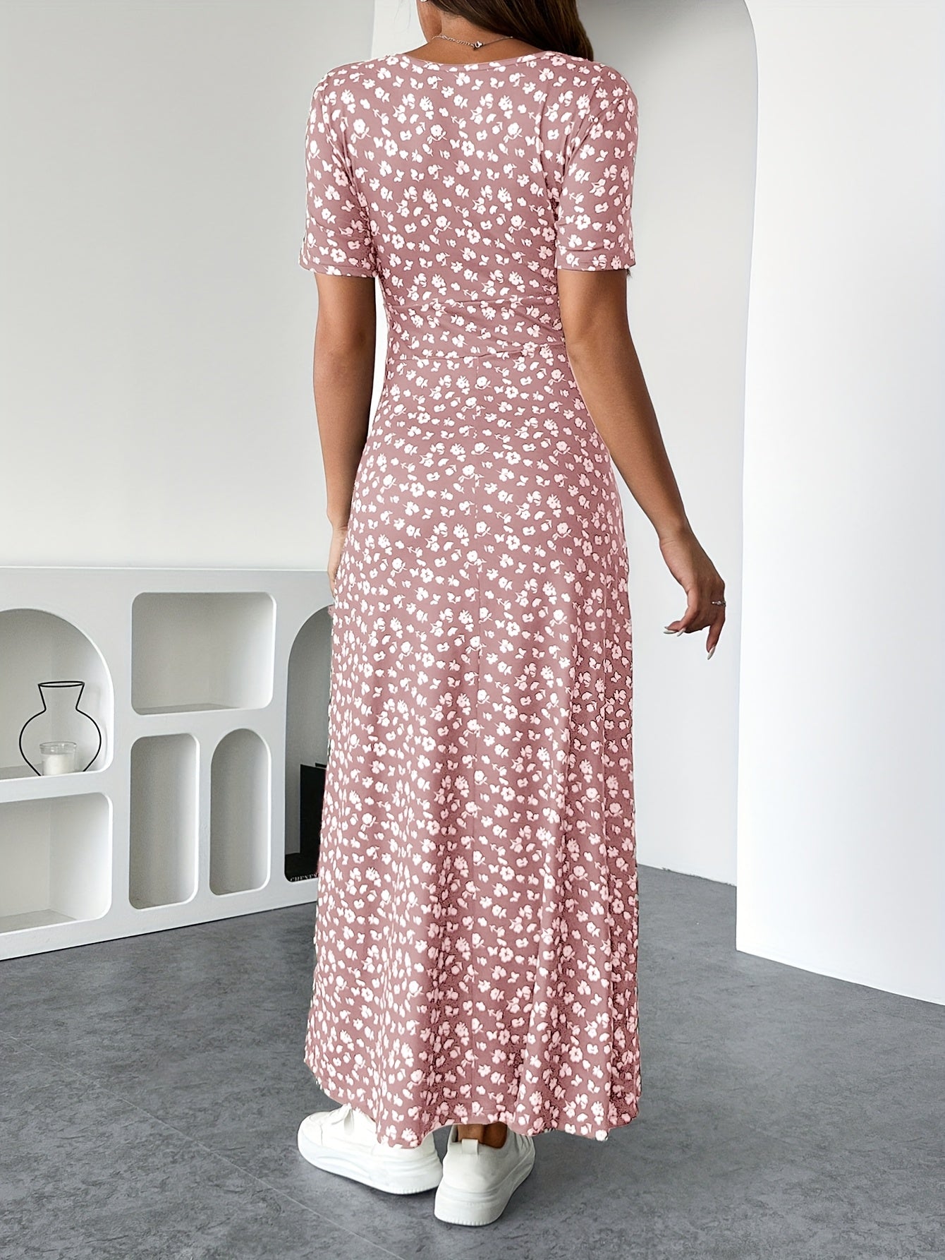 Damen Sommerkleid – Floral V-Ausschnitt & Locker Elegant