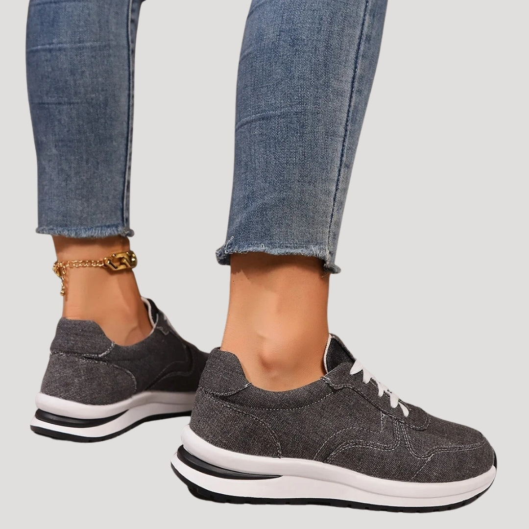 Damen Sneaker – Schnürung & Dämpfung Komfortable Alltagsschuhe