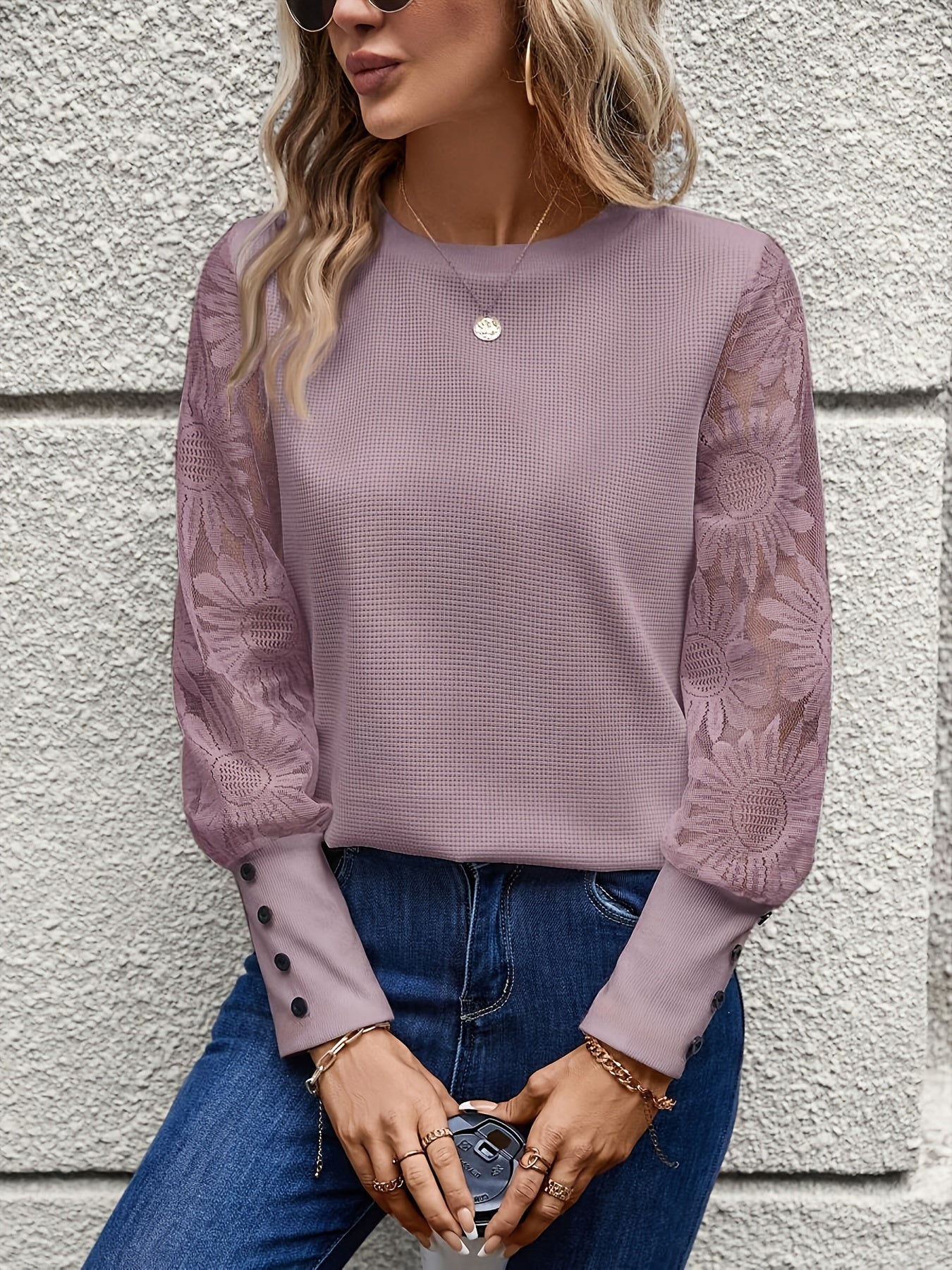 Damen Casual Waffelshirt mit Spitzenärmeln und Blumen-Patchwork