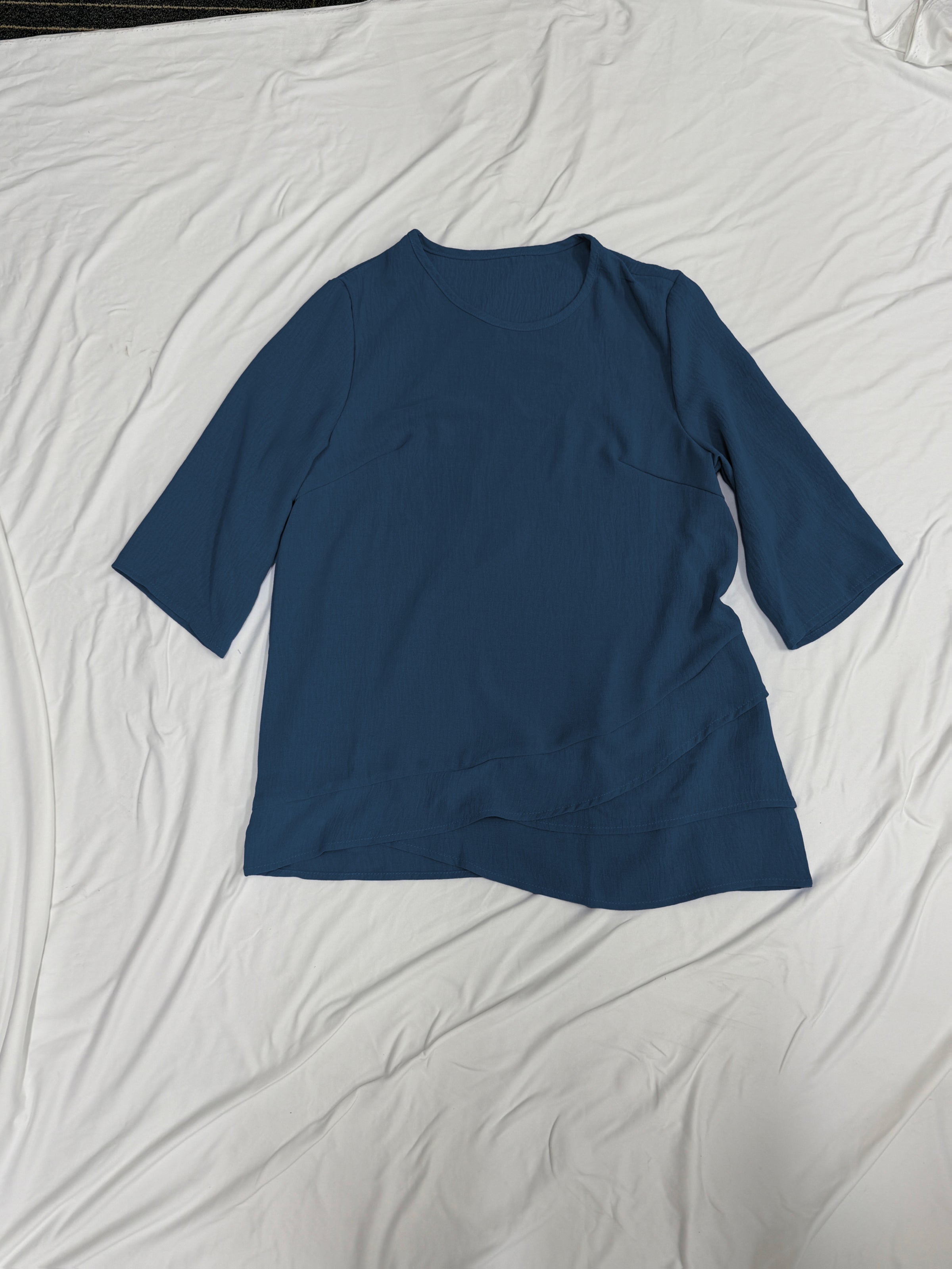 Damen Shirt – Rundhals Patchwork & Lässig