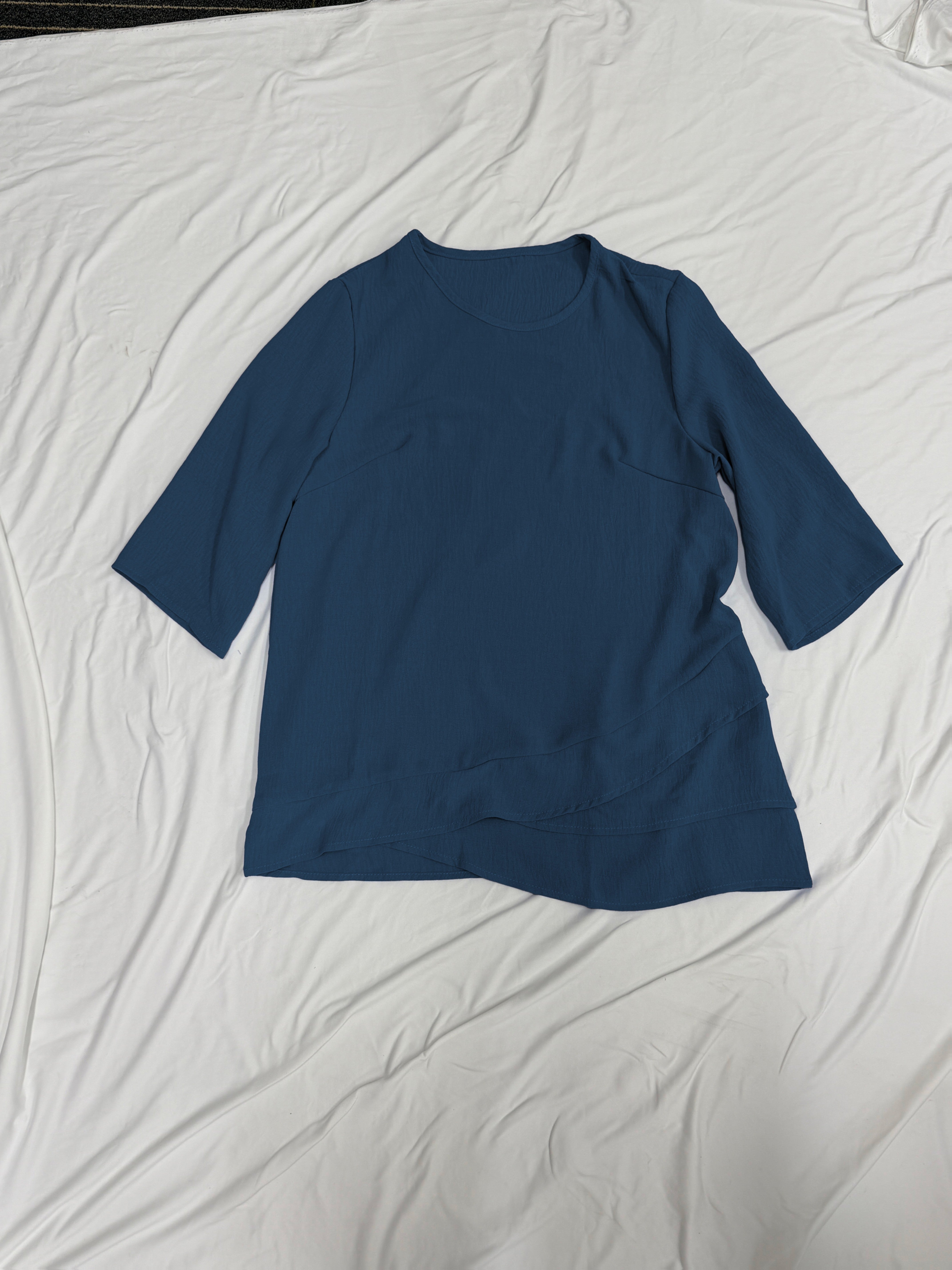 Damen Shirt – Rundhals Patchwork & Lässig