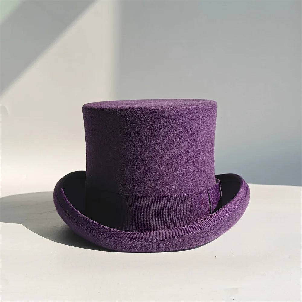 Lila Fedora Hut aus 100% Wolle mit Feder