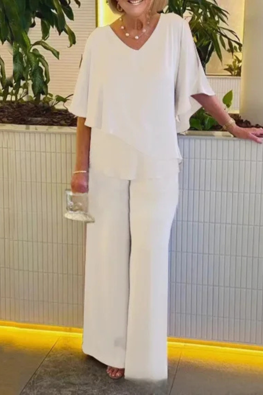 Serena | Damen Zweiteiler – V-Ausschnitt & Weite Hose