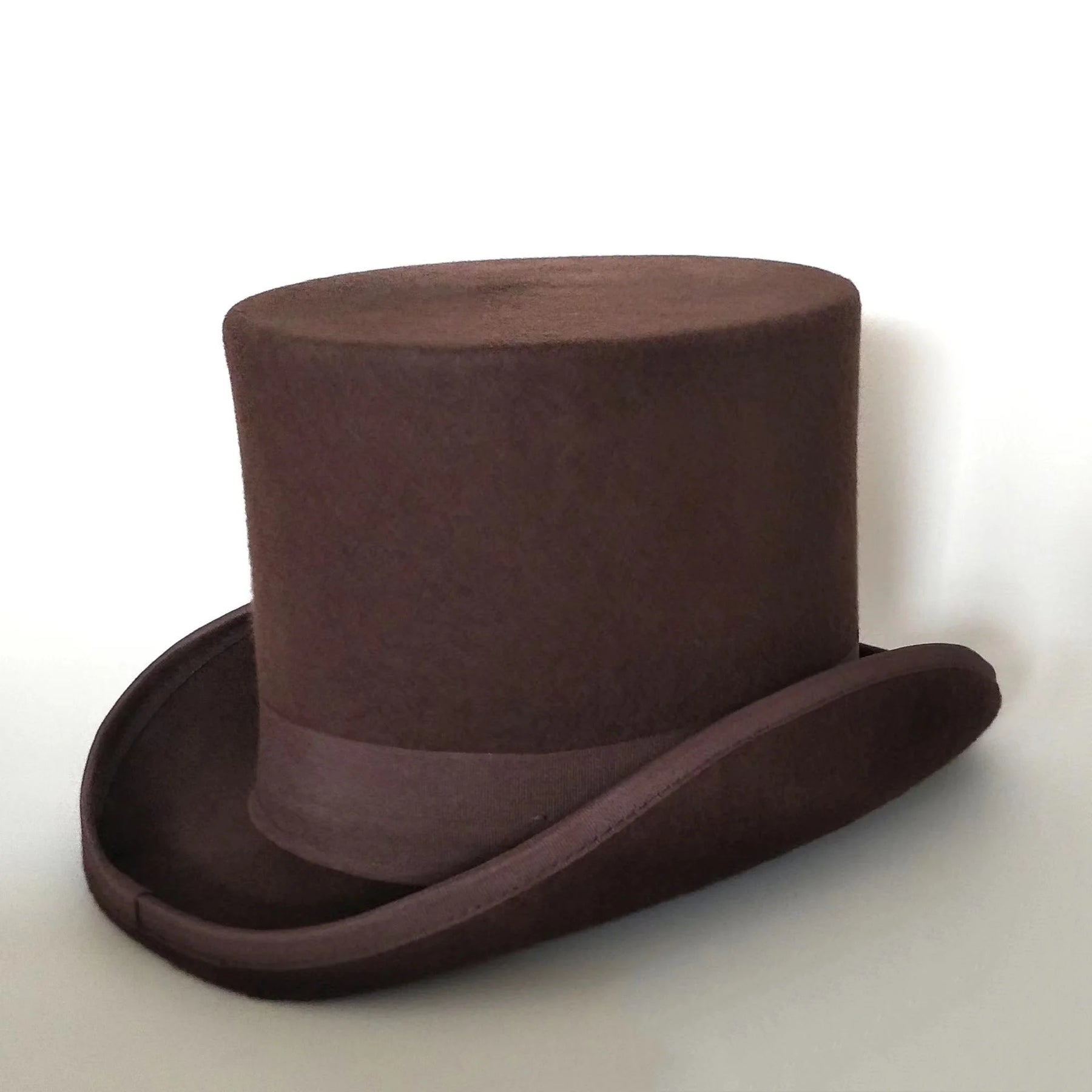 Lila Fedora Hut aus 100% Wolle mit Feder