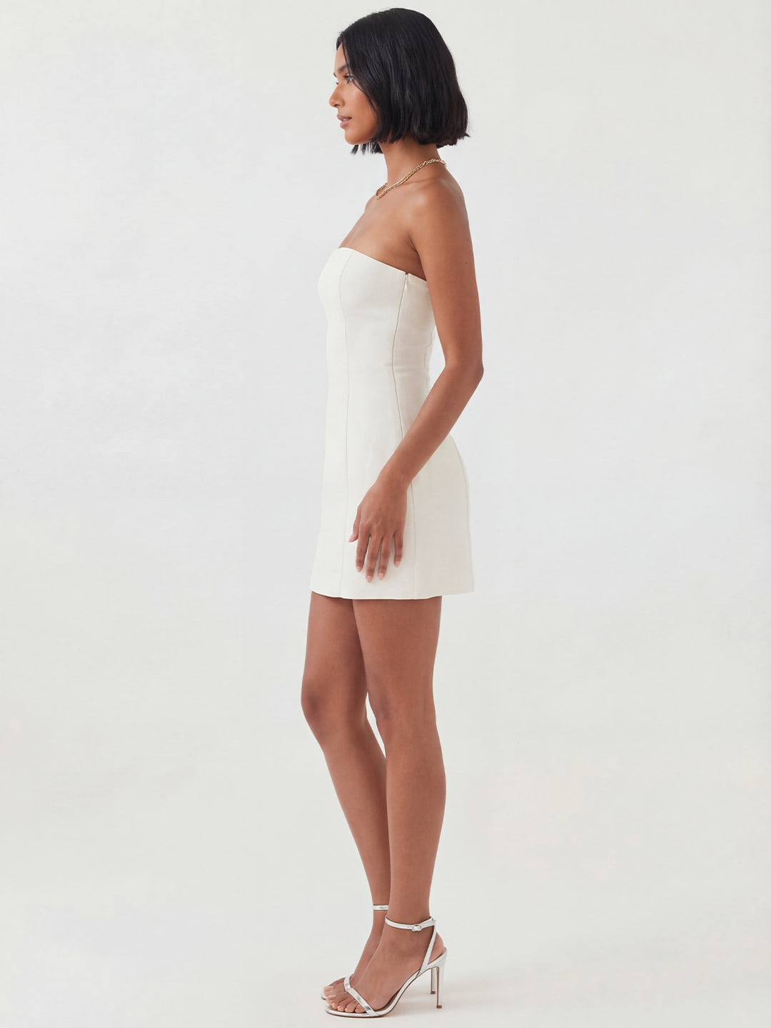 Damen Mini Kleid – Trägerlos & Ärmellos