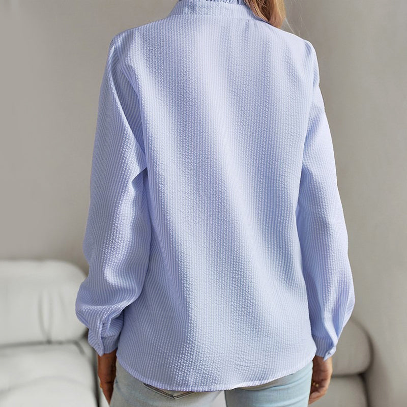Valentina Damen Bluse – Strukturstoff mit Rüschenbesatz & Langarm