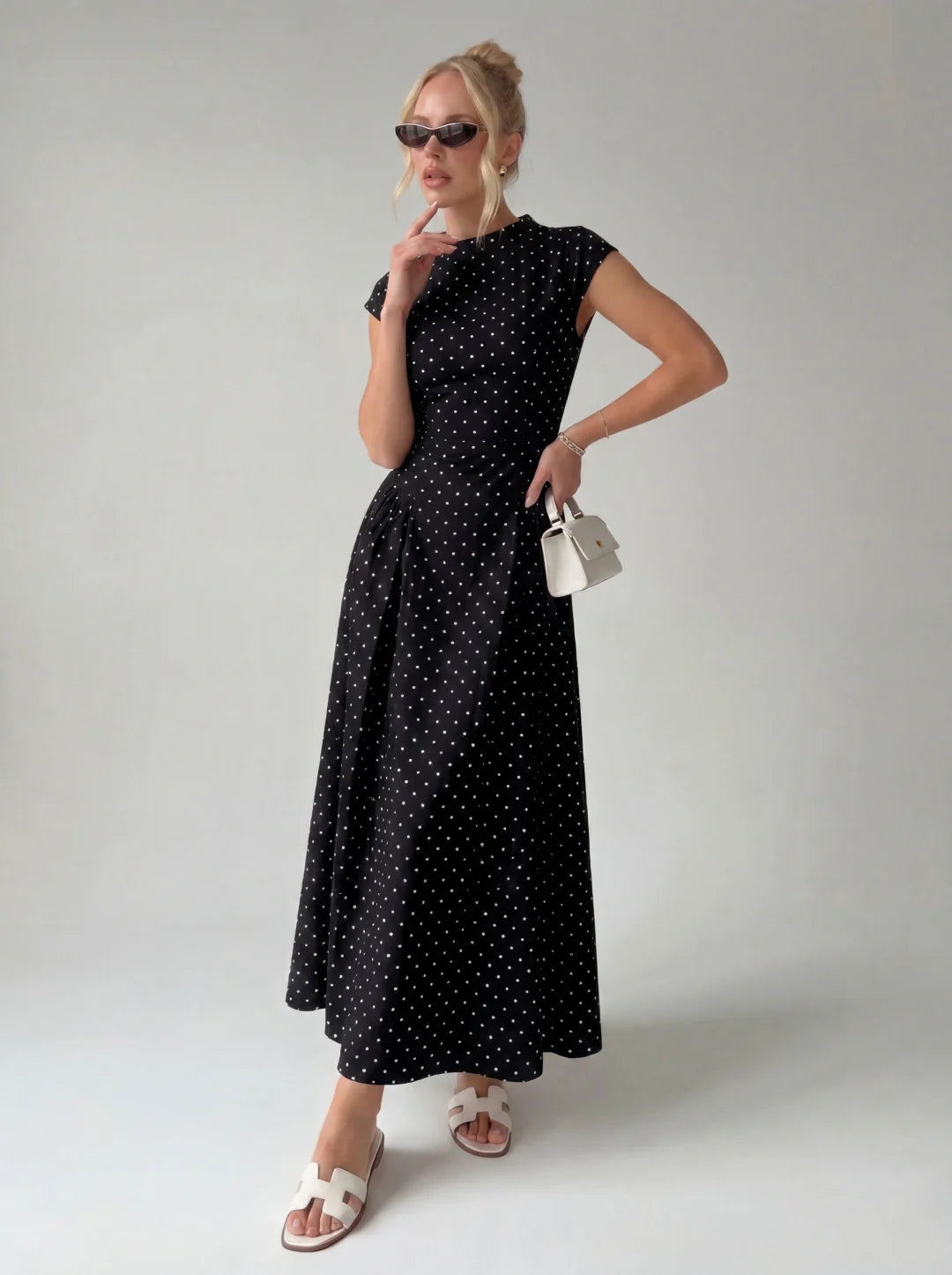 Damen Midi Kleid – Gepunktet Vintage & Gerafft