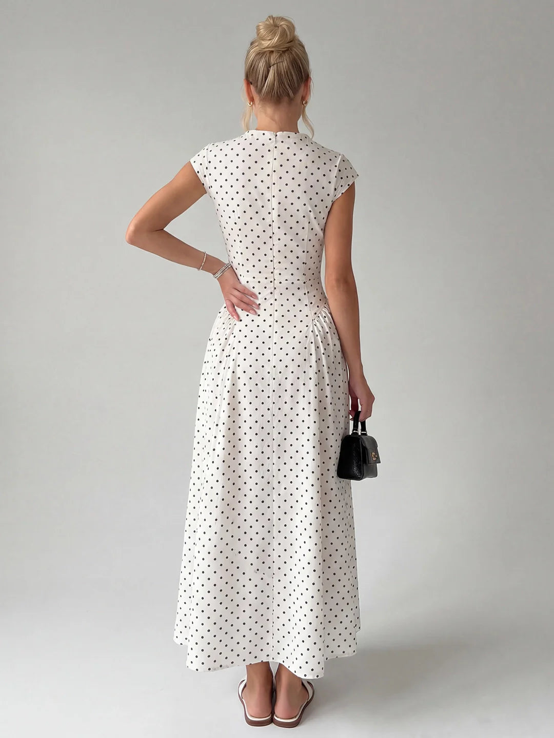 Damen Midi Kleid – Gepunktet Vintage & Gerafft