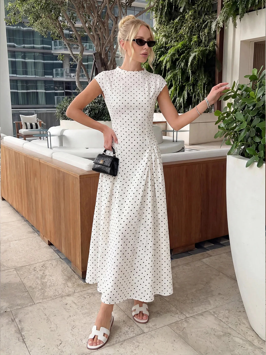 Damen Midi Kleid – Gepunktet Vintage & Gerafft