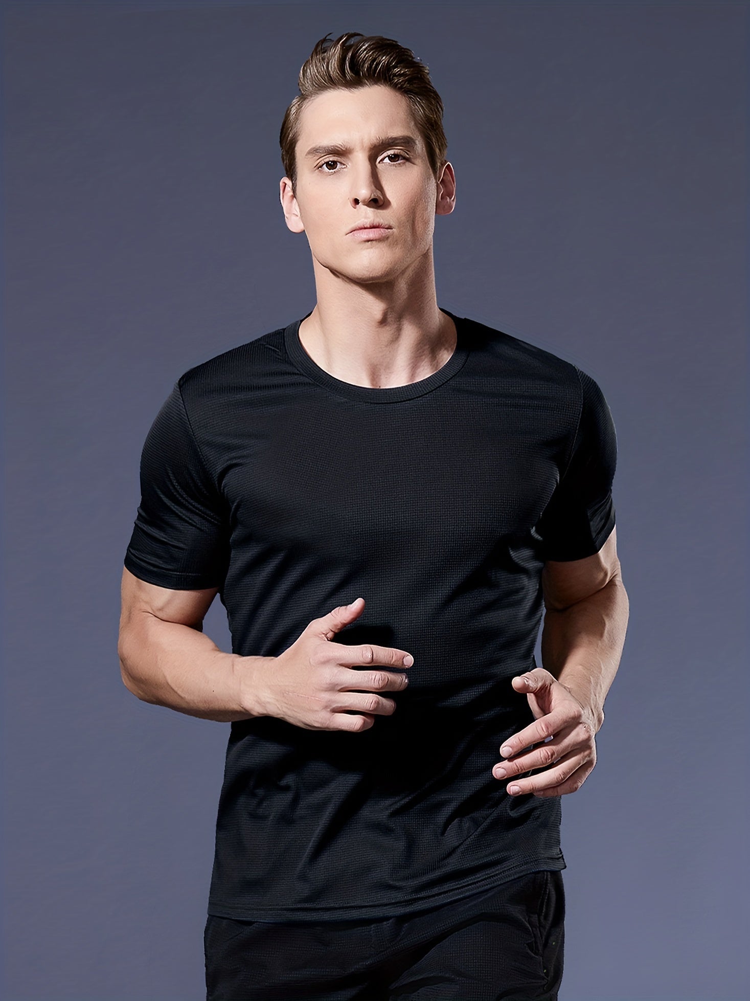 Herren Leichtes Quick-Dry Sportshirt mit Rundhals