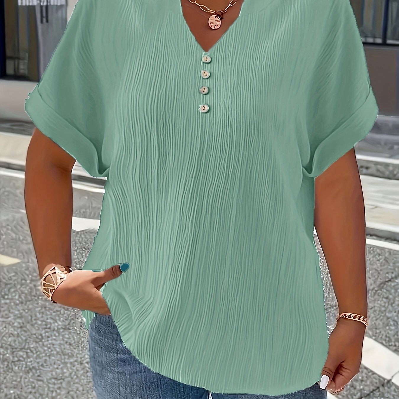 Damen Plus Size T-Shirt – Elegant Kurzarm mit Knopfleiste