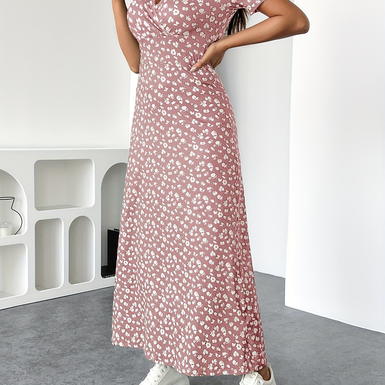 Damen Sommerkleid – Floral V-Ausschnitt & Locker Elegant