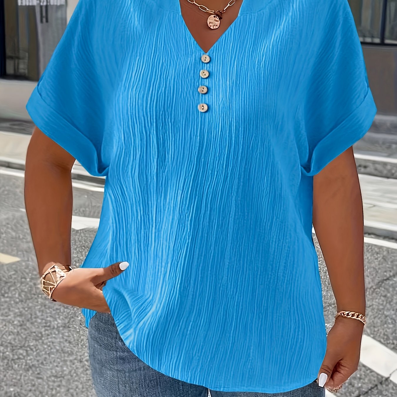 Damen Plus Size T-Shirt – Elegant Kurzarm mit Knopfleiste