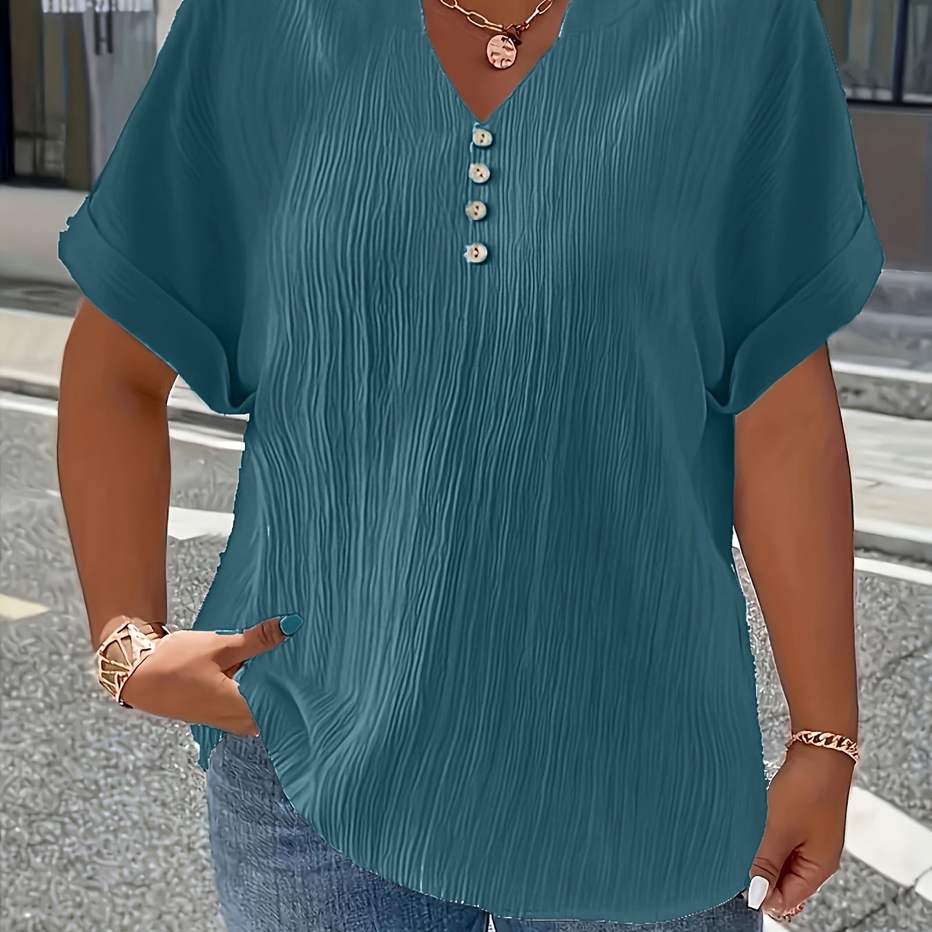Damen Plus Size T-Shirt – Elegant Kurzarm mit Knopfleiste