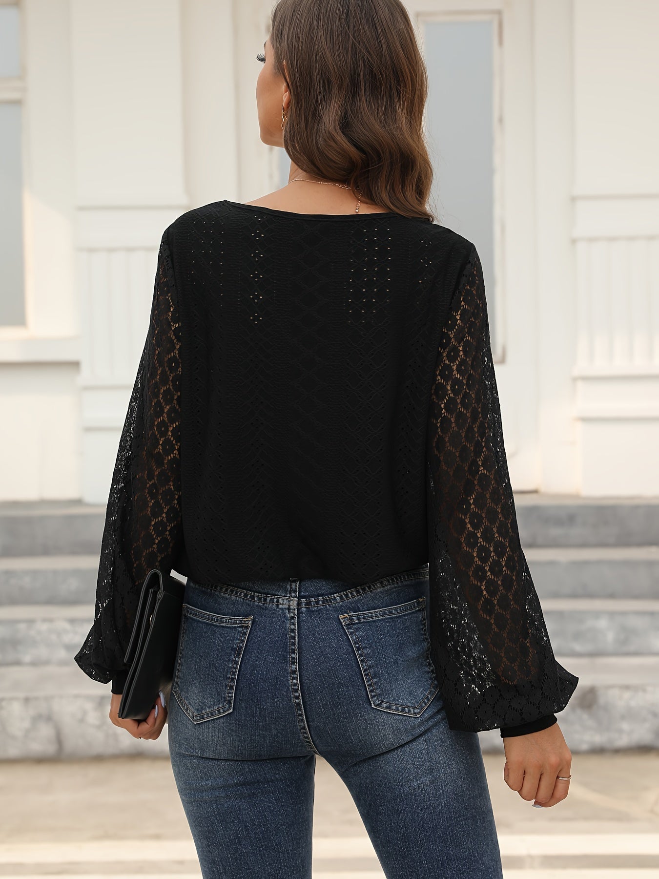 Damen Bluse – Spitze Kontrast & Elegant Modern