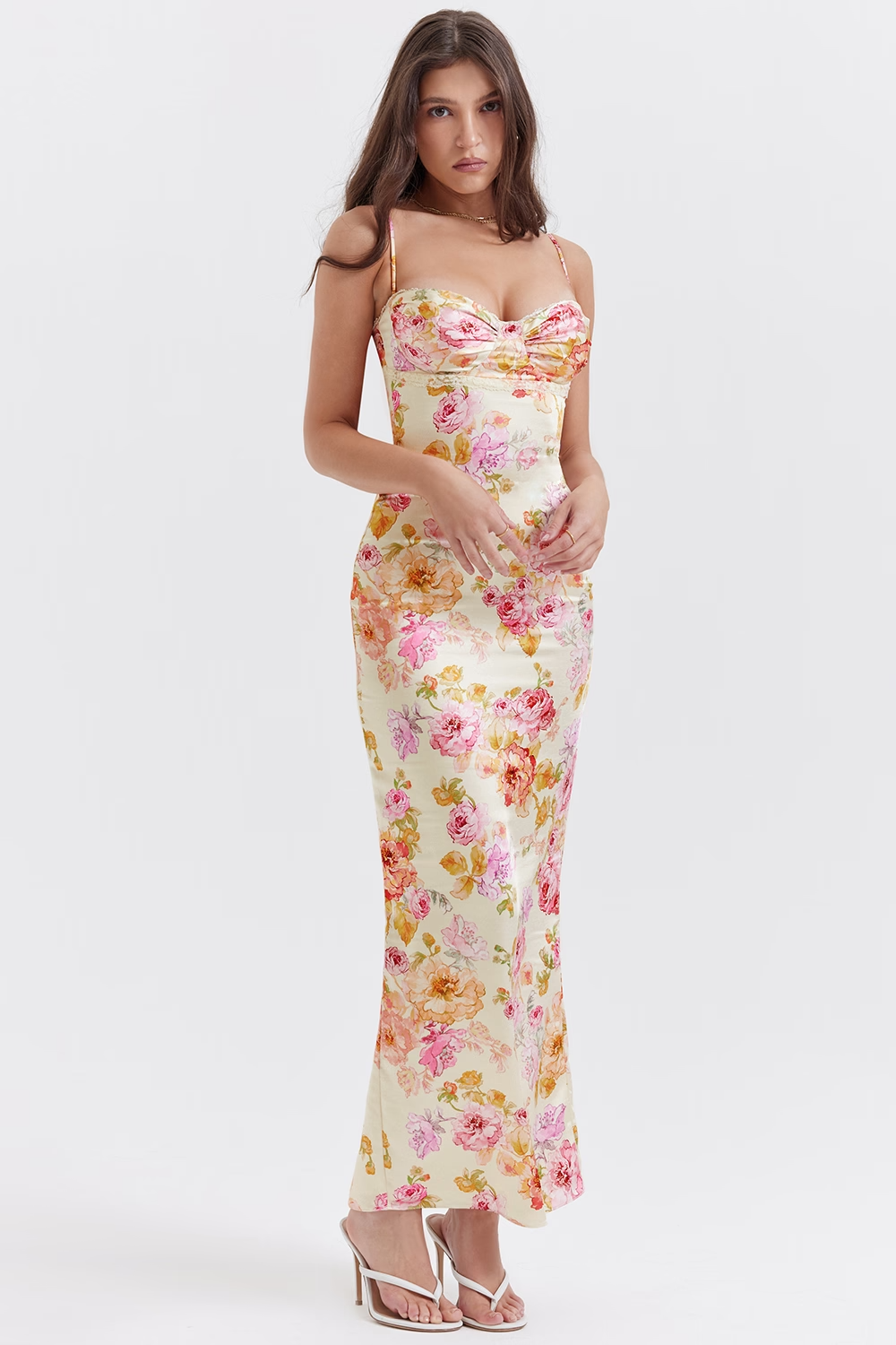 Satin Kleid – Fließend & Elegant